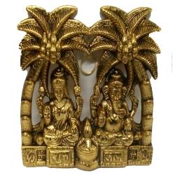 Laxmi Ganesh - 7 Inch - Made Of Metal Finish.