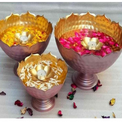 Urli 10 Inch X 12 Inch X 14 Inch - Decorative Handicraft Urli Bowl - Made of Matel - Golden Color