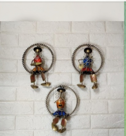 Musician Wall Hanging Frame - 6 Inch X 8 Inch - Made Of  Metal